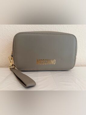 Moschino x China Airlines Gray Toiletry Pouch with Gold Logo